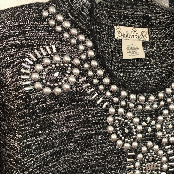 NWOT Nouveaux Black Pullover Sweater Studded Silver Metallic Thread Womens Small - Picture 5 of 7